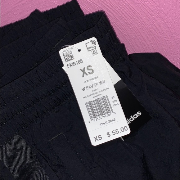 Adidas|GET THE LOOK - Picture 9 of 10